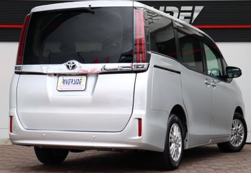 Toyota Noah X