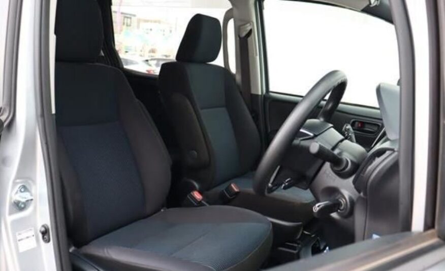 Toyota Noah X