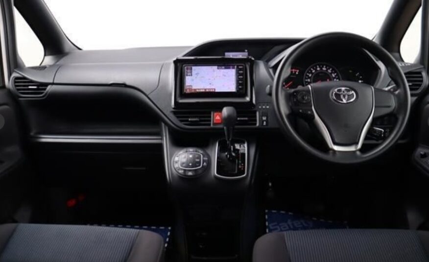 Toyota Noah X