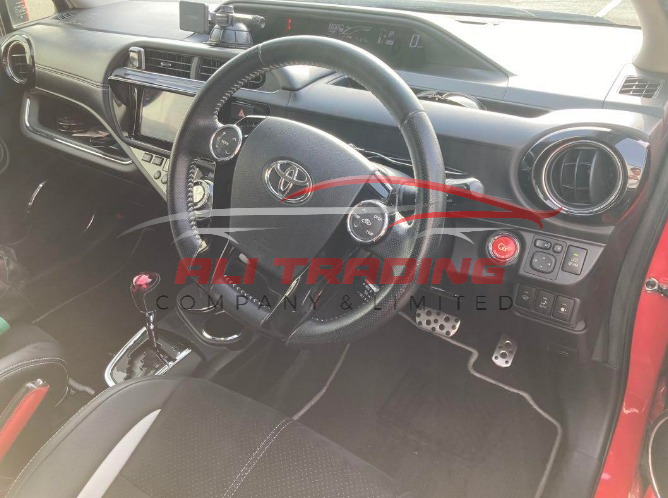 Toyota Aqua 2015