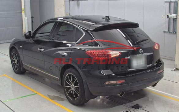 NISSAN SKYLINE CROSSOVER