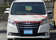 Toyota Noah Hybrid G 2015