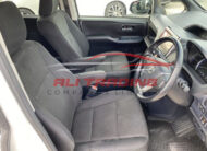 Toyota Noah Hybrid G 2015