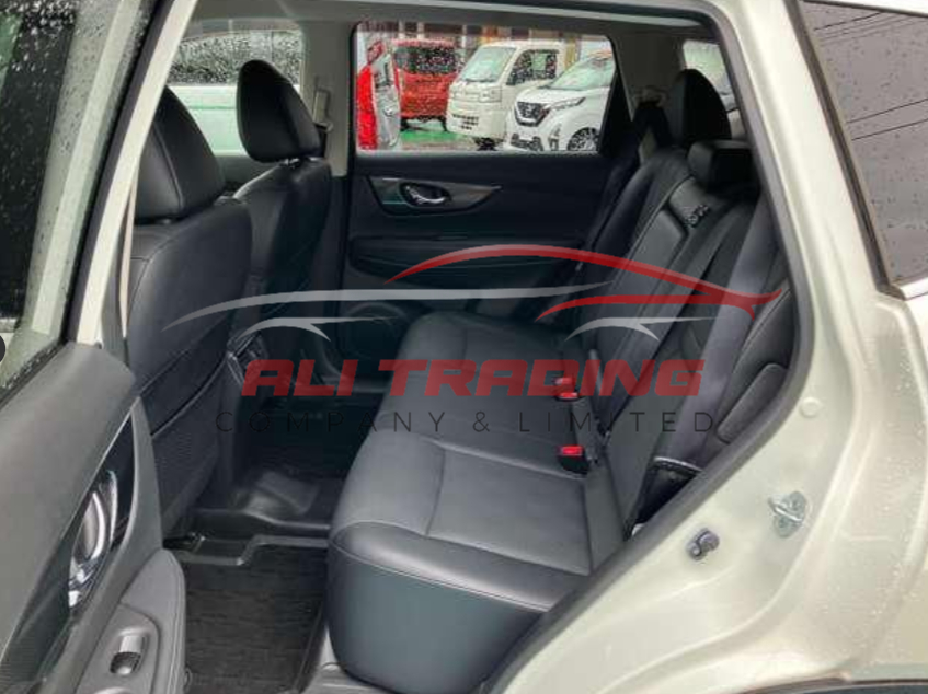 Nissan X-Trail Hybrid 4WD 20X Emergency Brake