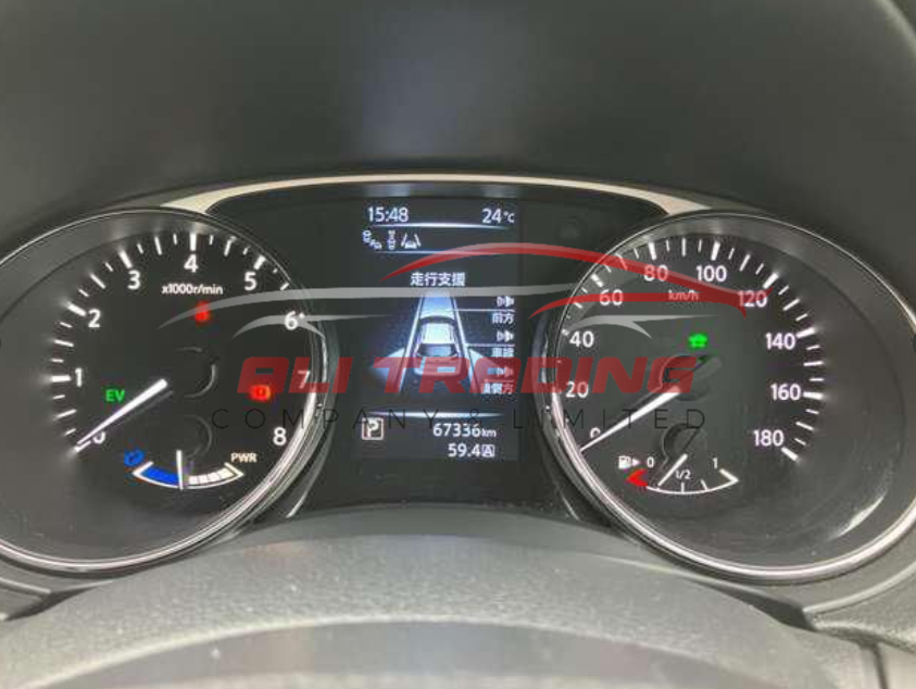 Nissan X-Trail Hybrid 4WD 20X Emergency Brake