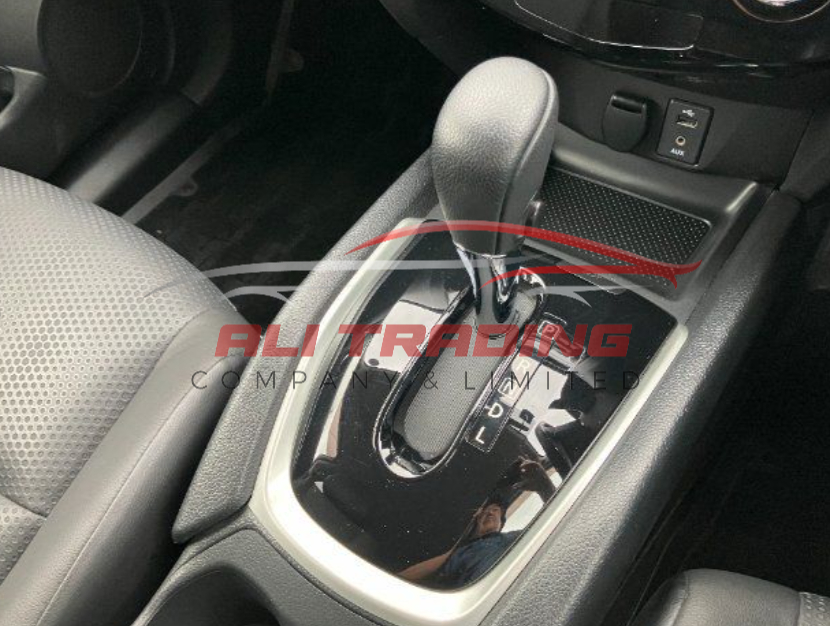 Nissan X-Trail Hybrid 4WD 20X Emergency Brake