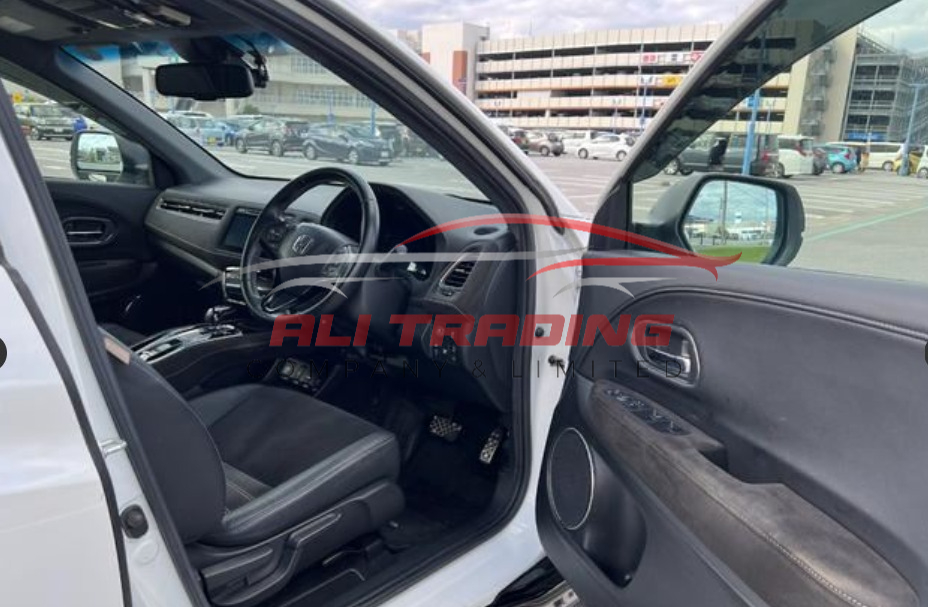 Honda Vezel Hybrid RS