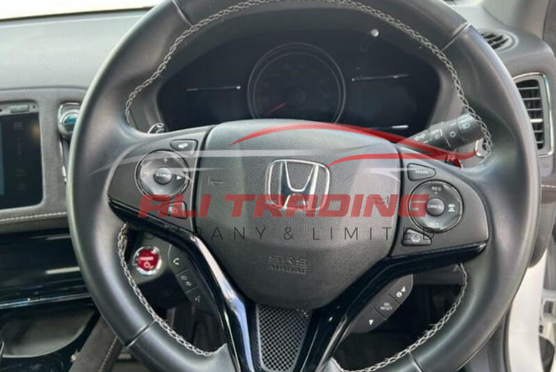 Honda Vezel Hybrid RS