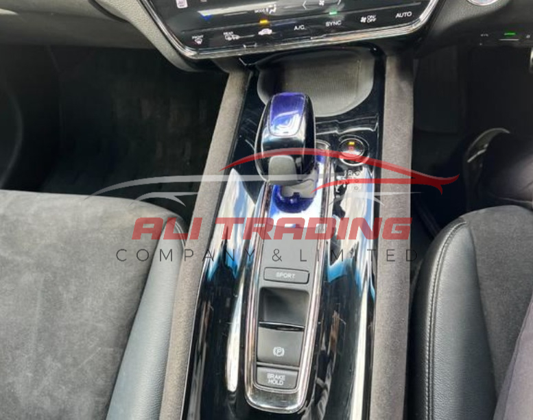 Honda Vezel Hybrid RS