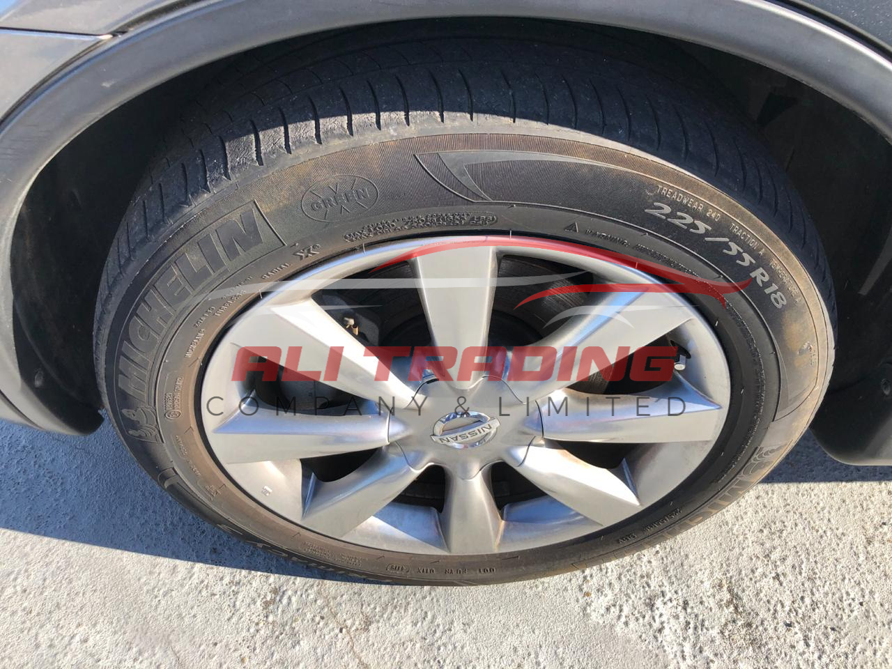 Nissan Skyline Crossover 370GT