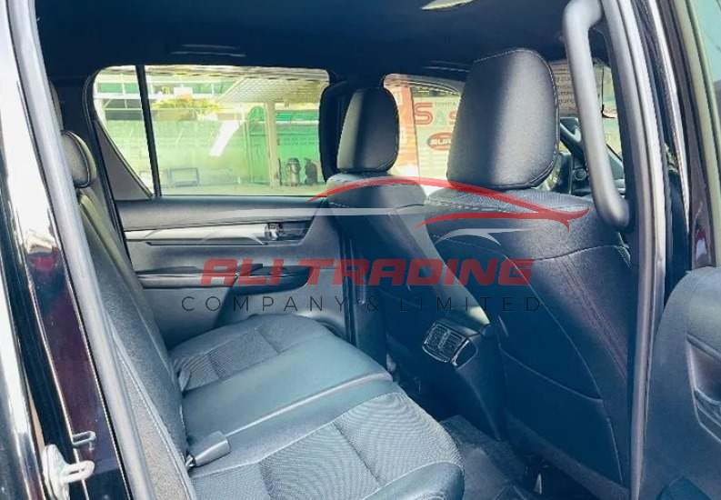 Toyota Hilux Revo 2.8 Double Cab G Rocco