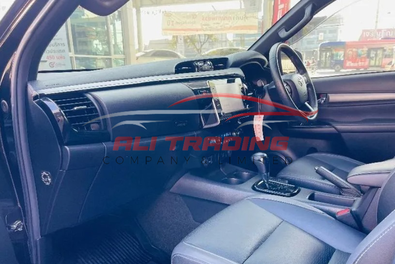 Toyota Hilux Revo 2.8 Double Cab G Rocco