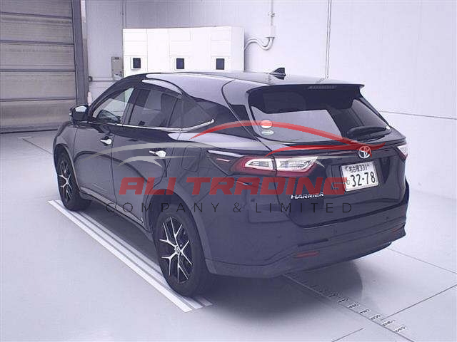 Toyota Harrier Premium Style Package