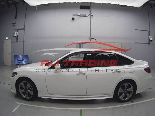 Toyota Crown Athletics RS