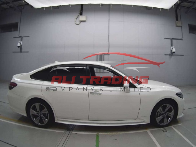Toyota Crown Athletics RS