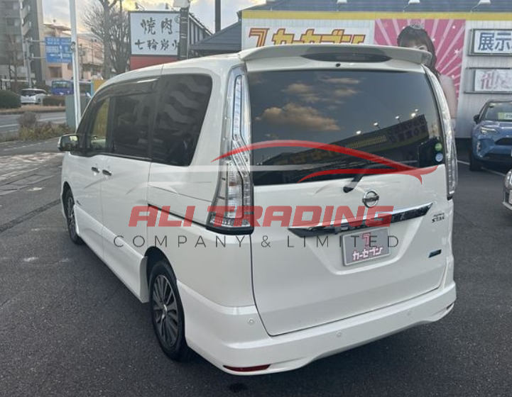 Nissan Serena Highway Star V