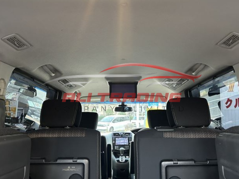Nissan Serena Highway Star V