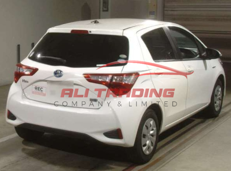 Toyota Vitz Hybrid F