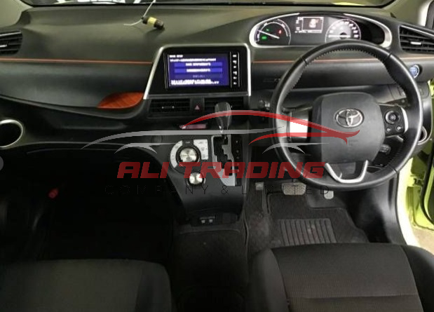 Toyota Sienta Hybrid fan Base G