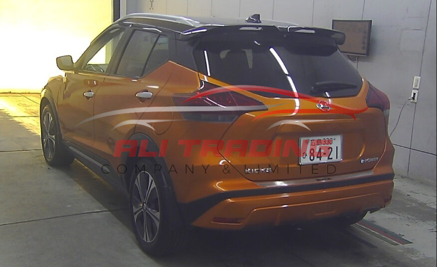 Nissan Kicks E-Power X Two-Tone