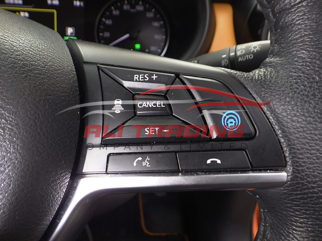 Nissan Kicks E-Power X Two-Tone