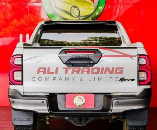 Toyota Hilux Revo 2.8 SmartCab Rocco
