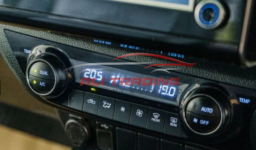 Toyota Hilux Revo 2.8 SmartCab Rocco