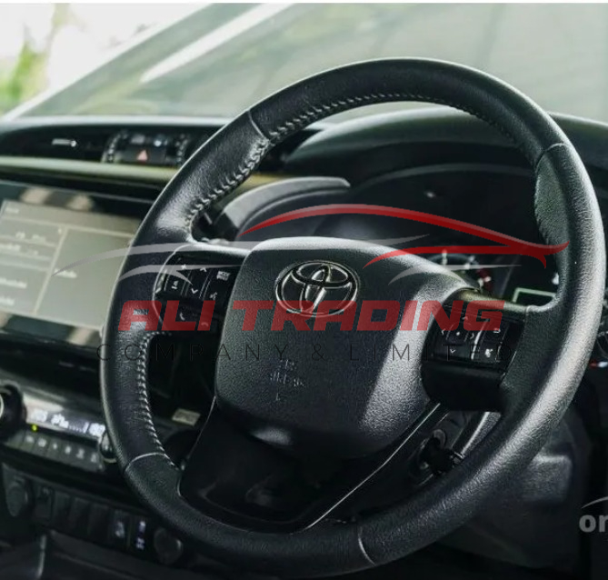 Toyota Hilux Revo 2.8 SmartCab Rocco