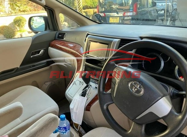 Toyota Alphard 240 S