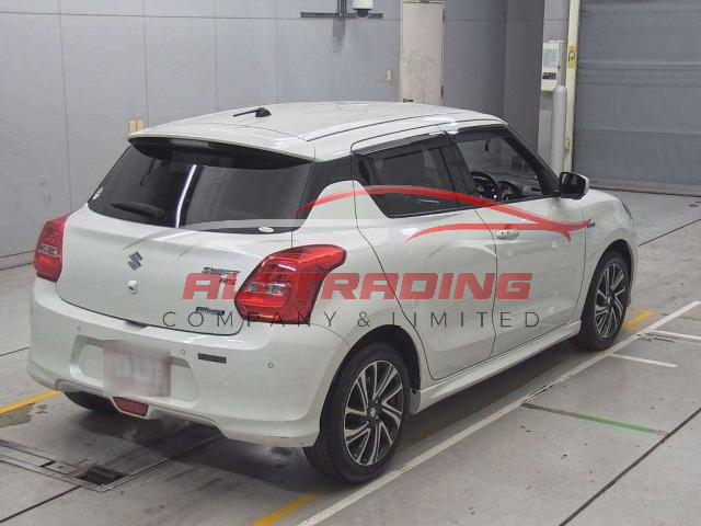 Suzuki Swift Hybrid RS