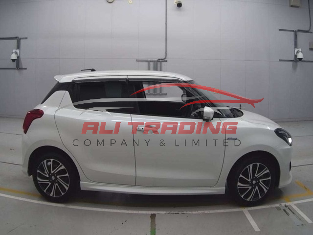 Suzuki Swift Hybrid RS