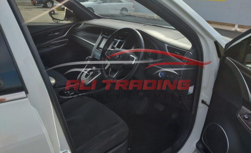 Toyota Harrier 2.5 Hybrid E-Four Elegance