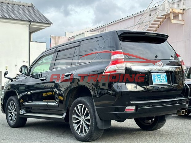 Toyota Land Cruiser Prado TX-Premium 7-Seater
