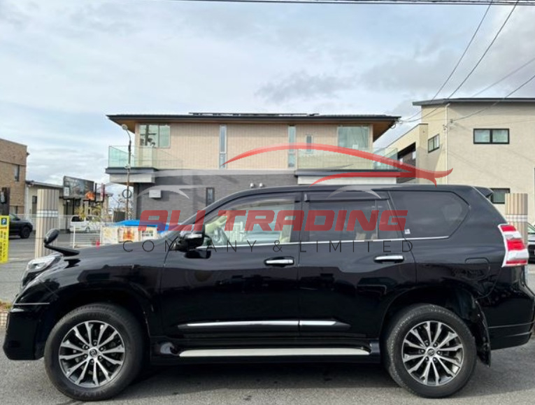 Toyota Land Cruiser Prado TX-Premium 7-Seater