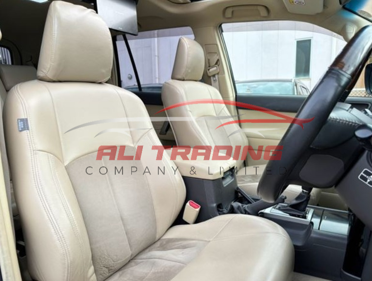 Toyota Land Cruiser Prado TX-Premium 7-Seater