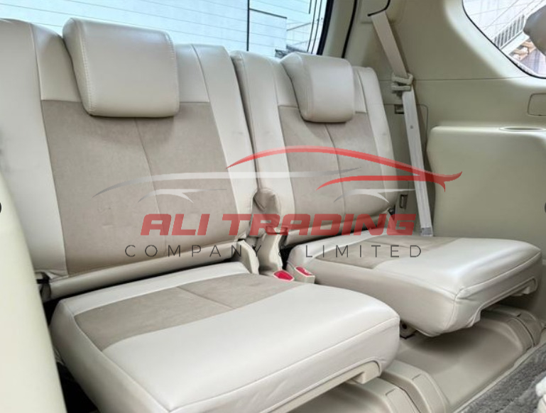 Toyota Land Cruiser Prado TX-Premium 7-Seater