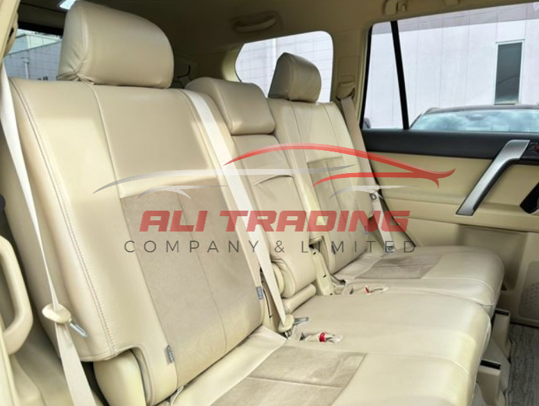 Toyota Land Cruiser Prado TX-Premium 7-Seater