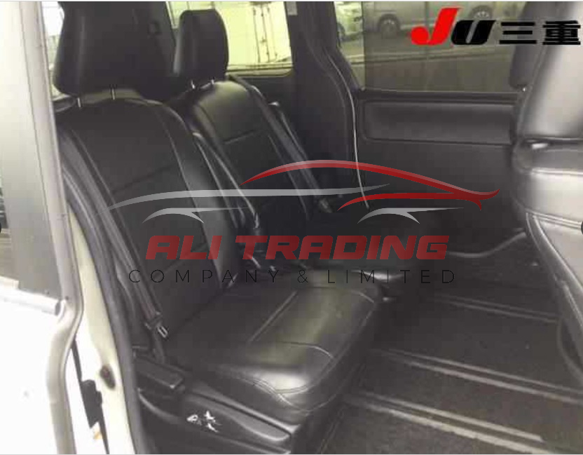 Toyota Voxy – ZS Sparkle