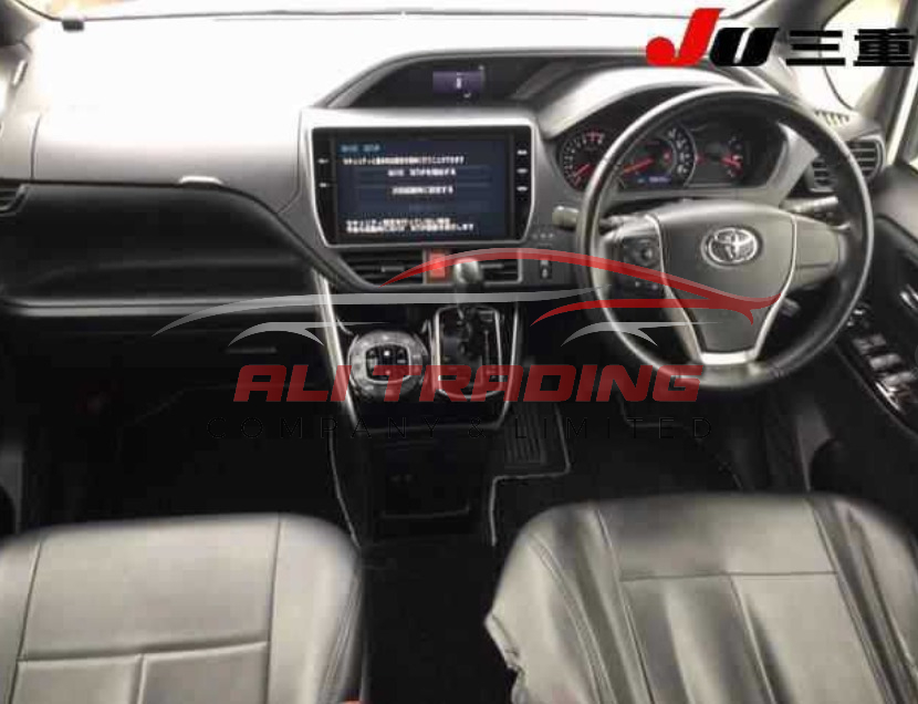 Toyota Voxy – ZS Sparkle