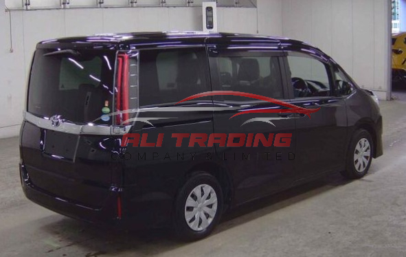 Toyota Noah X Edition