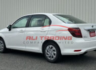 Toyota Corolla Axio Hybrid EX