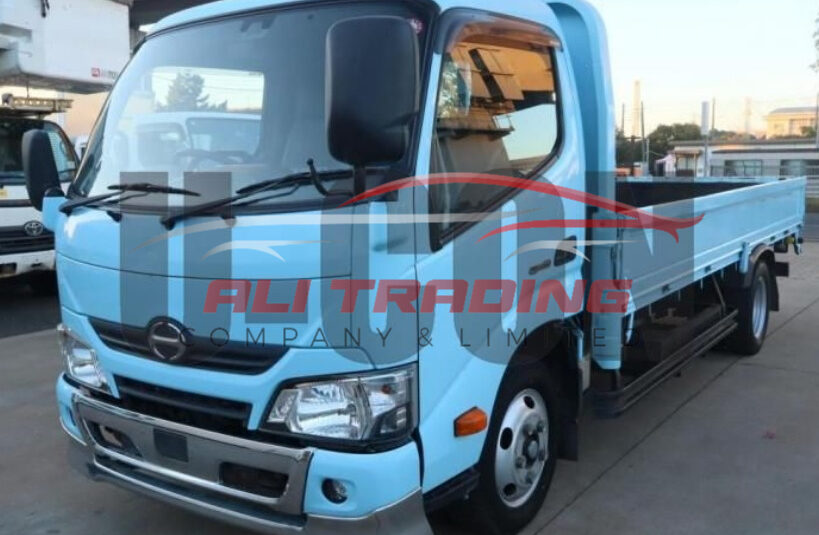 Hino Dutro – Small Truck