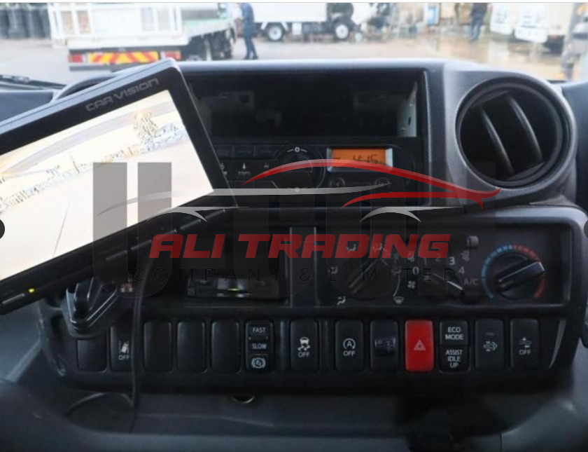 Hino Dutro – Small Truck