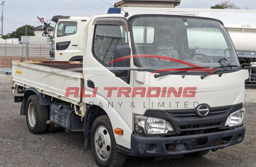 Hino Dutro – No Power Gate, Built-in-Body, 2WD