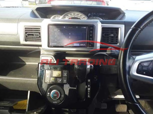 Toyota Pixis Mega G Turbo Leisure Edition SA3
