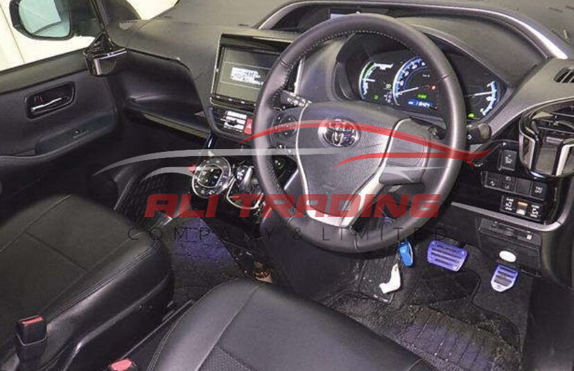 Toyota Voxy Hybrid ZS Kirameki II