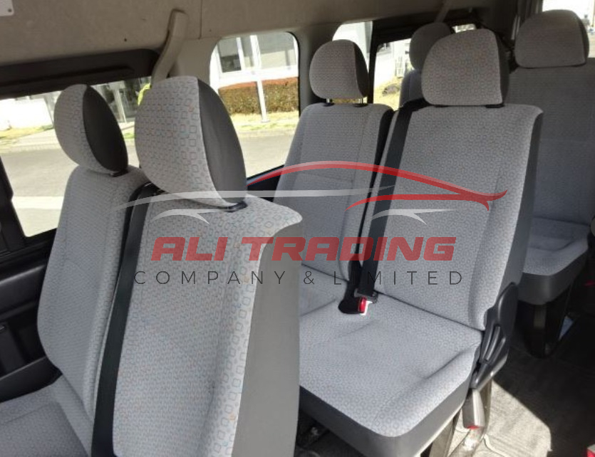 Toyota Hiace Commuter – 4WD