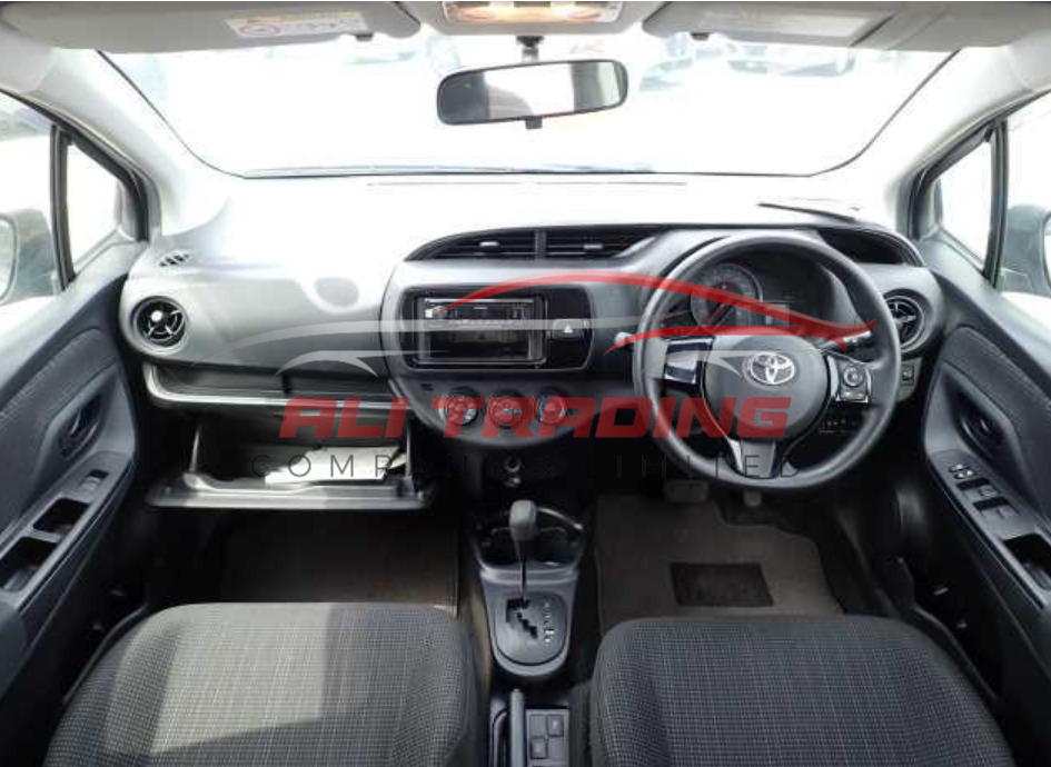 Toyota Vitz – 1.3 F