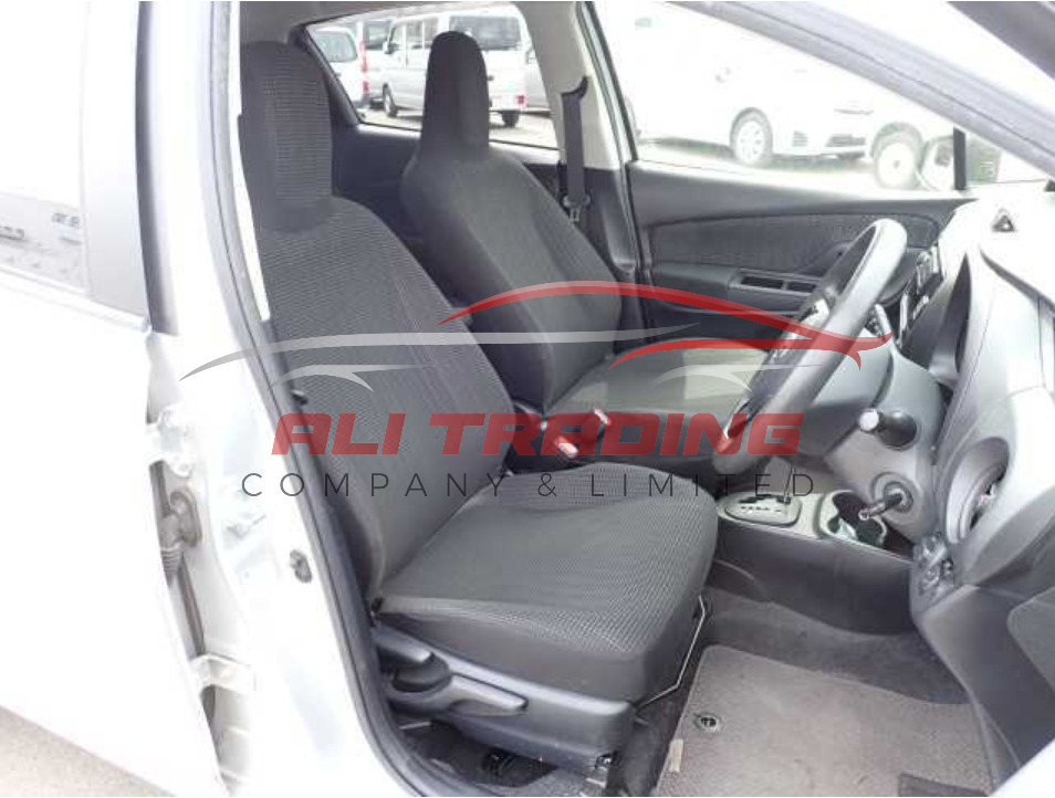 Toyota Vitz – 1.3 F