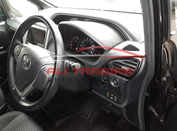 Toyota Voxy ZS Sparkle